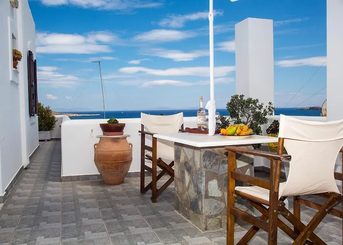 Irene Parou Apartment *